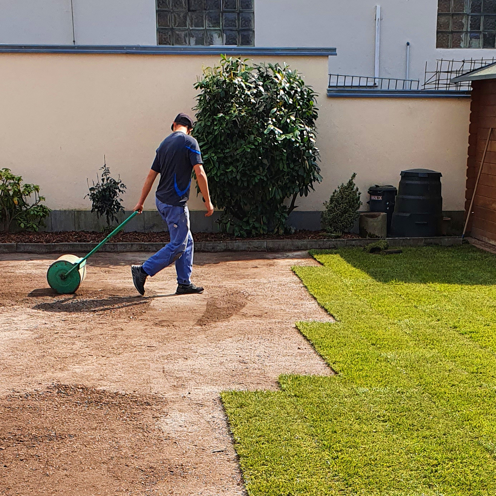 Rasenverlegung durch PRISCO Gartenbau