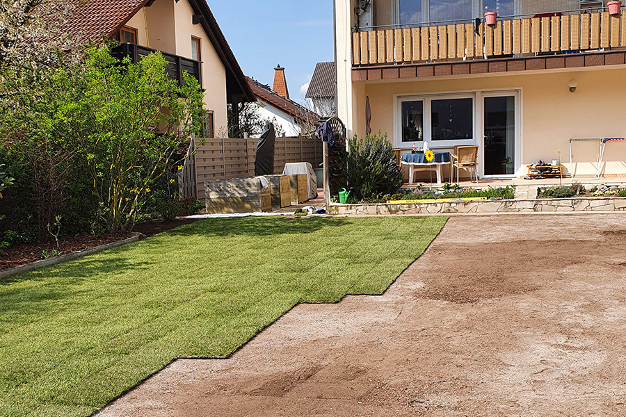 Rasenverlegung durch PRISCO Gartenbau